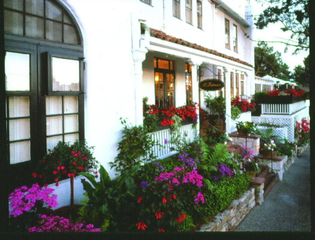photo 1 of Pine Inn