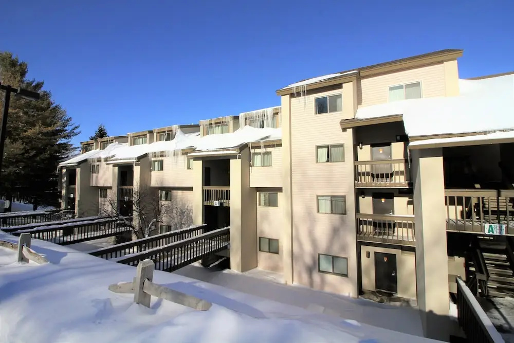 photo 1 of Pinnacle Condo Unit D13 by RedAwning