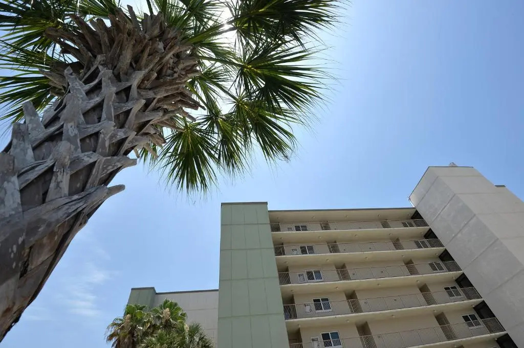 photo 1 of Pinnacle Port B2-308