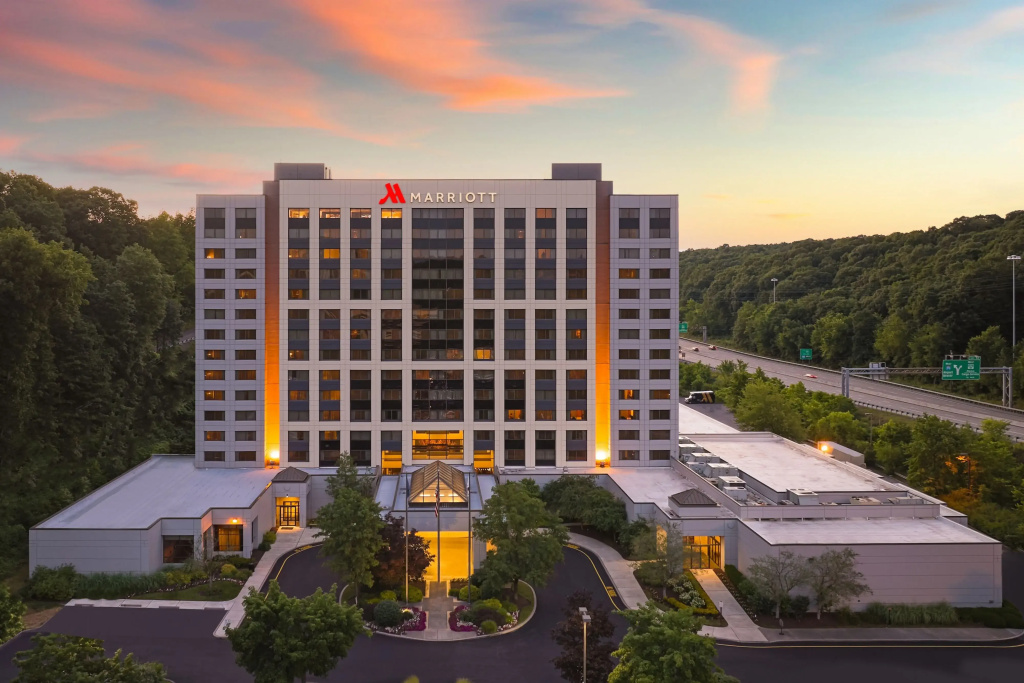 photo 1 of Pittsburgh Airport Marriott