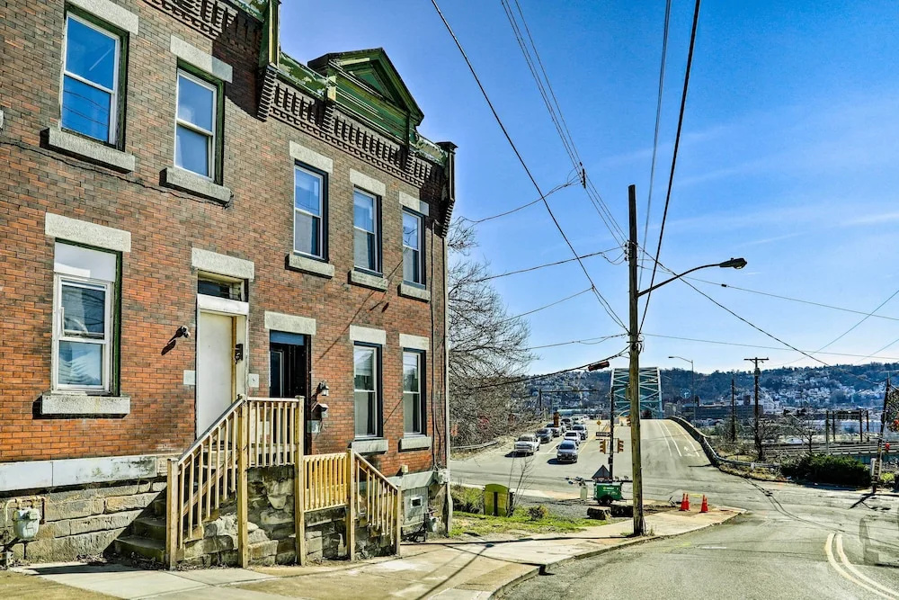 photo 1 of Pittsburgh Townhome: 1 Mi to Downtown