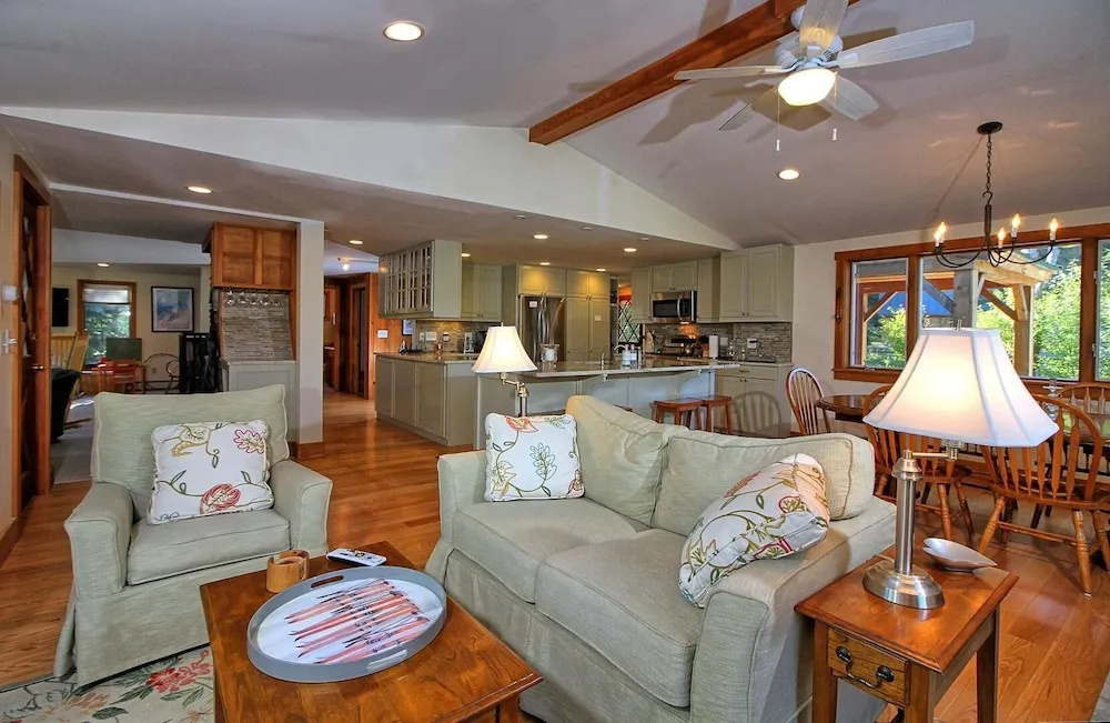 photo 1 of Pittsfield Chalet
