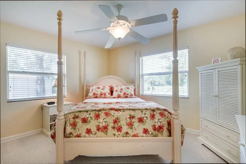 photo 1 of Poco Place, 2 Bedrooms, Wifi, 2 Blocks to Beach, Sleeps 6