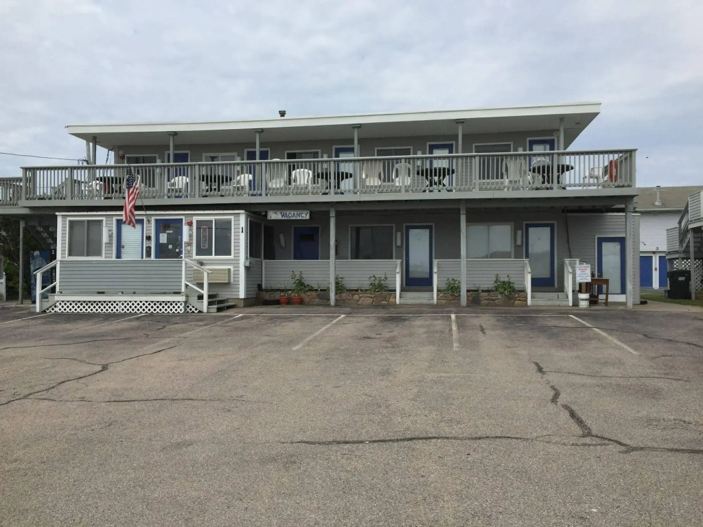photo 1 of Point 1 Motel