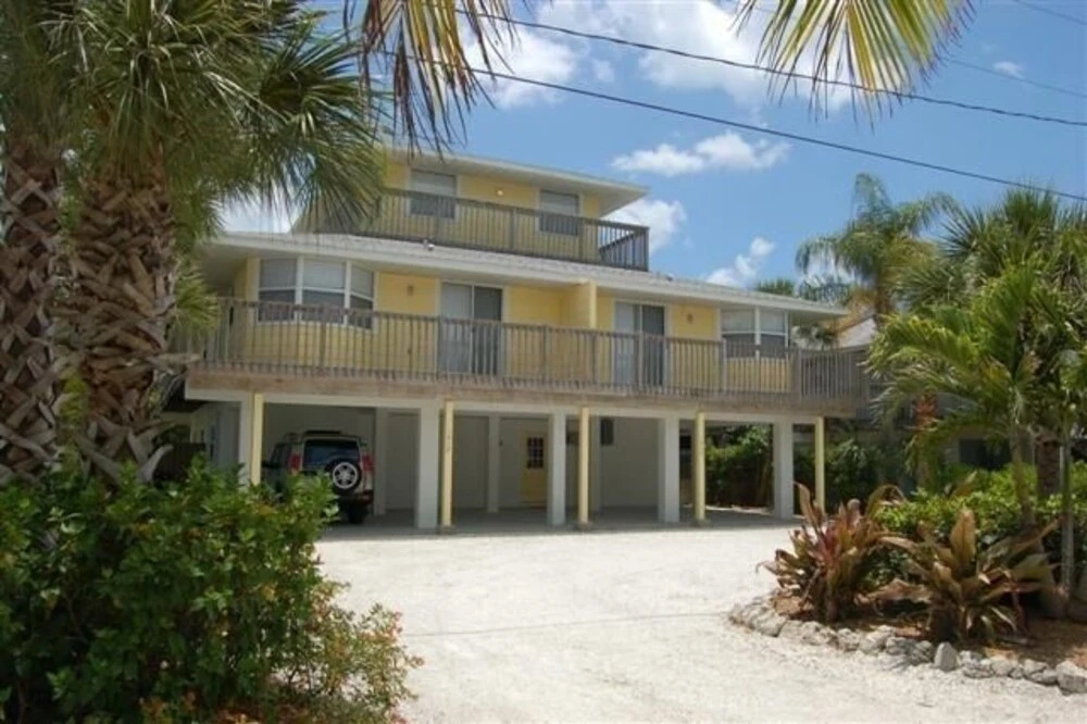 photo 1 of Point of Rocks Home 1010-1012 6 Bedrooms 6 Bathrooms Home