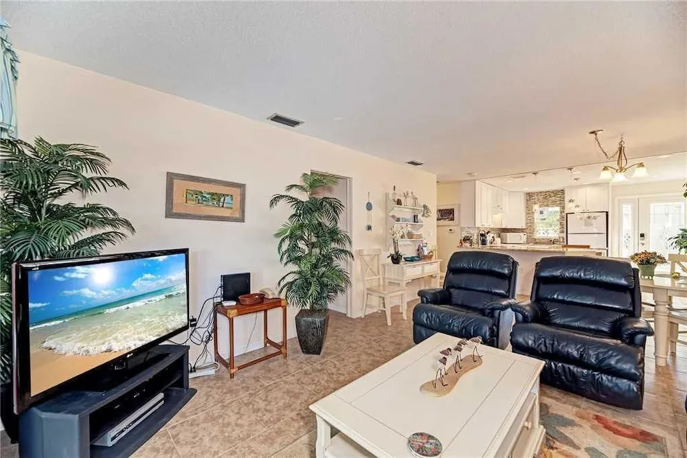 photo 1 of Polynesian Gardens Villa P6 - Two Bedroom Condo