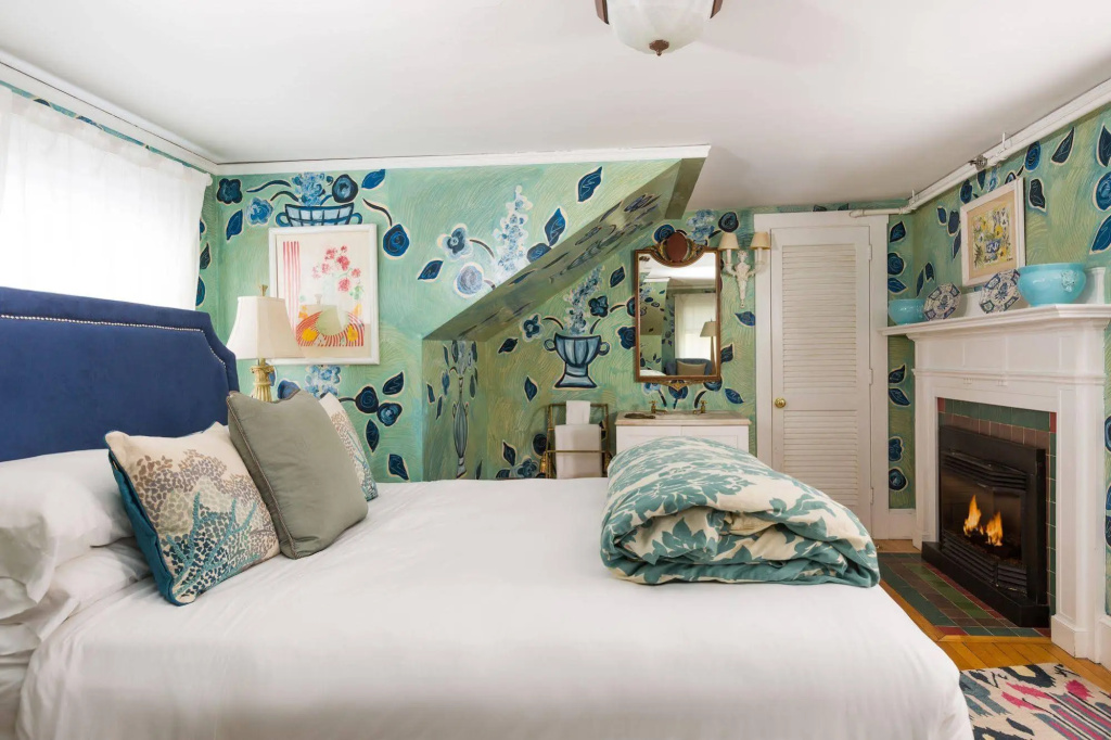 photo 1 of Pomegranate Inn