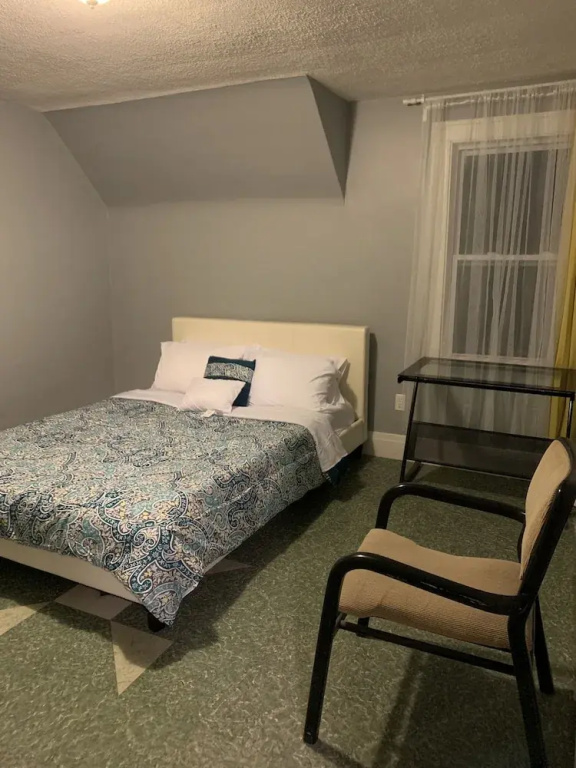 photo 1 of Pontiac Guest House