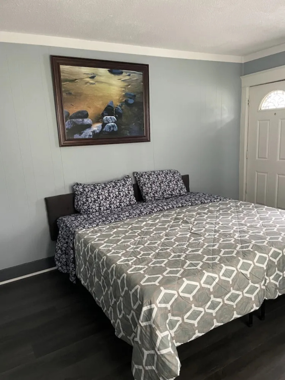 photo 1 of Pontiac House for a short term rent