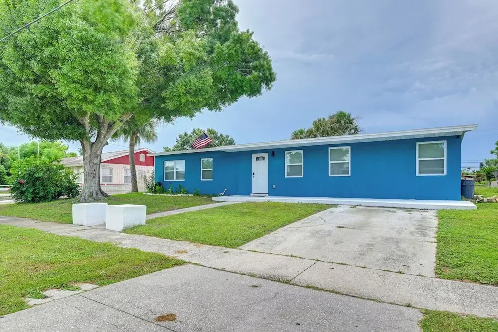 photo 1 of Port Charlotte Home w/ Pool ~ 6 Mi to Punta Gorda