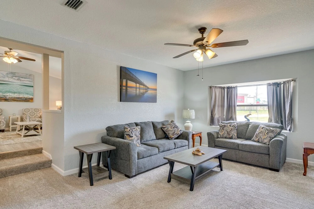 photo 1 of Screened-in Lanai + Yard: Port Charlotte Retreat