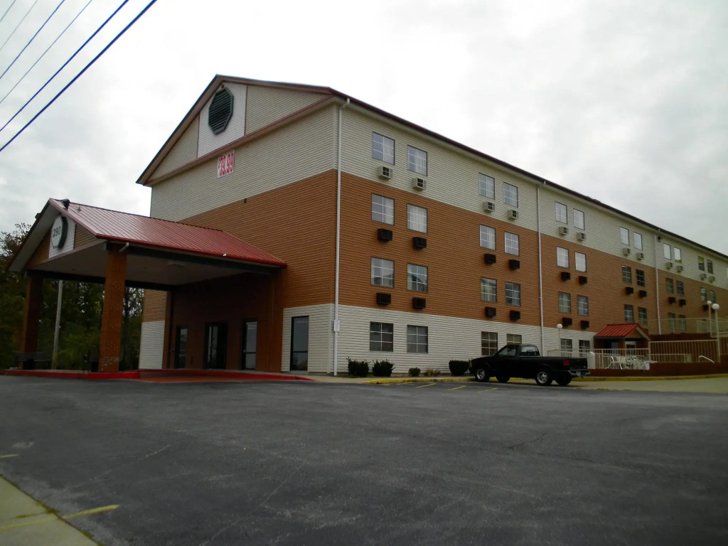 photo 1 of Grand View Inn and Suites