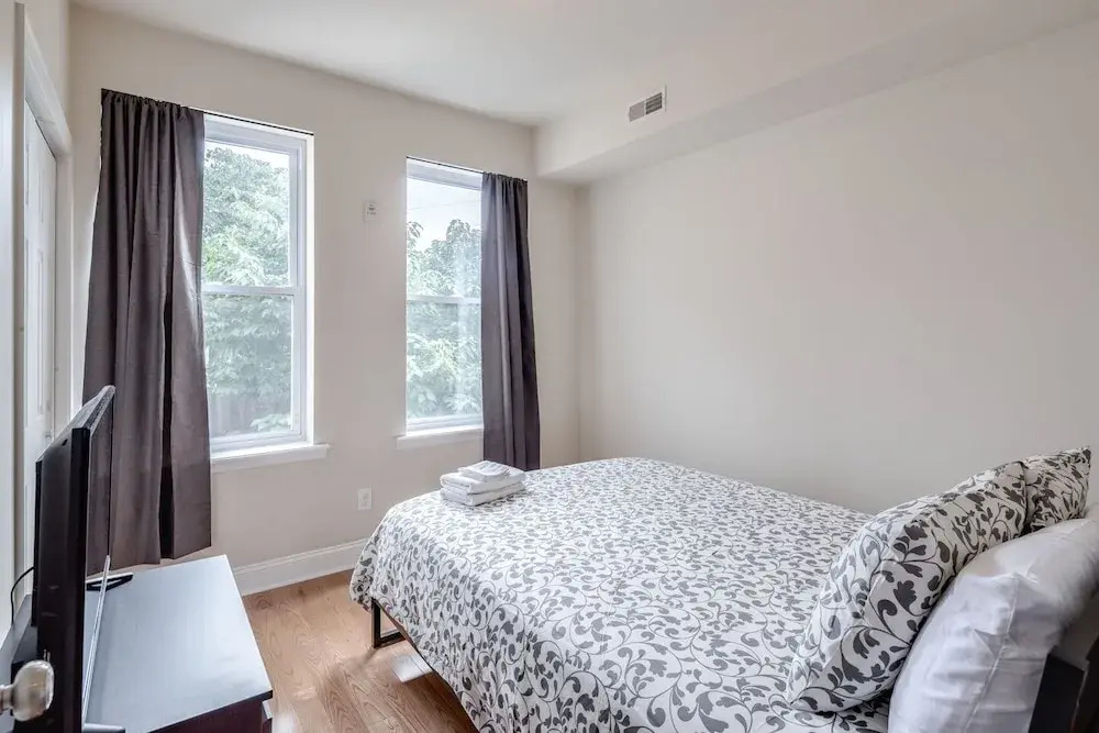 photo 1 of Private Rooftop With Views+modern 2BD & 1 Bath