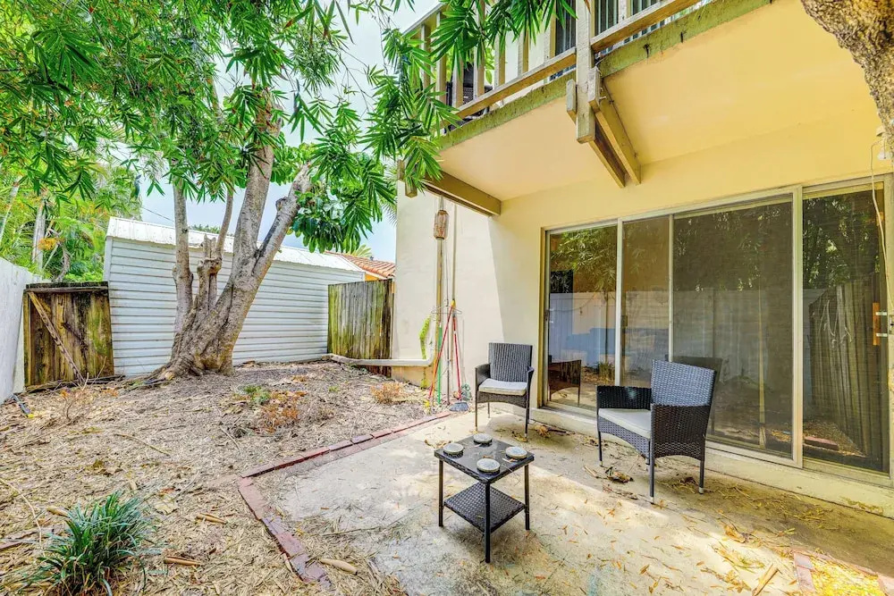 photo 1 of Quaint Pompano Beach Apartment w/ Patio!