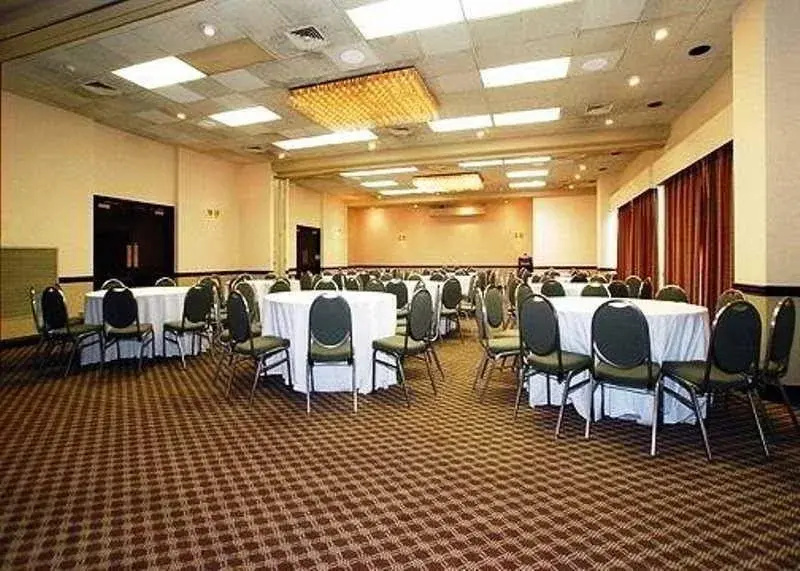 photo 1 of Quality Hotel & Suites Central