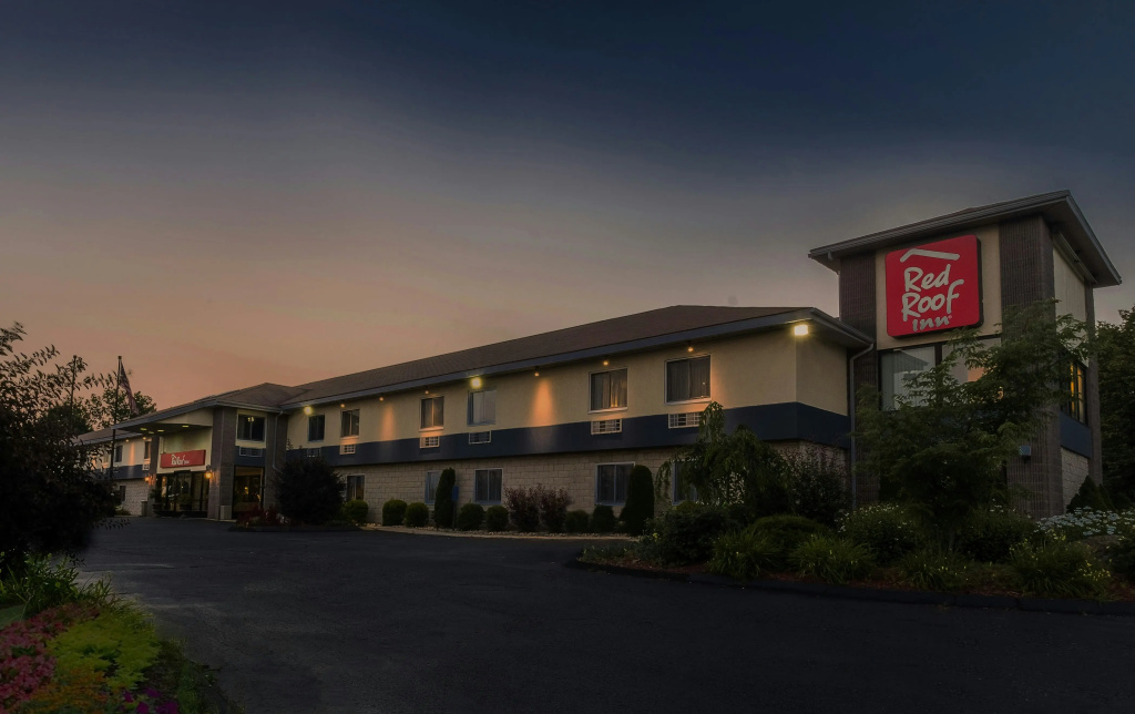 photo 1 of Red Roof Inn Hartford - Vernon