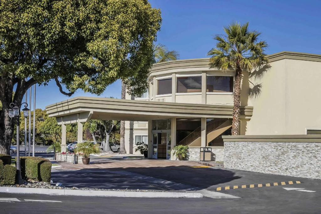 photo 1 of Comfort Inn Sunnyvale - Silicon Valley