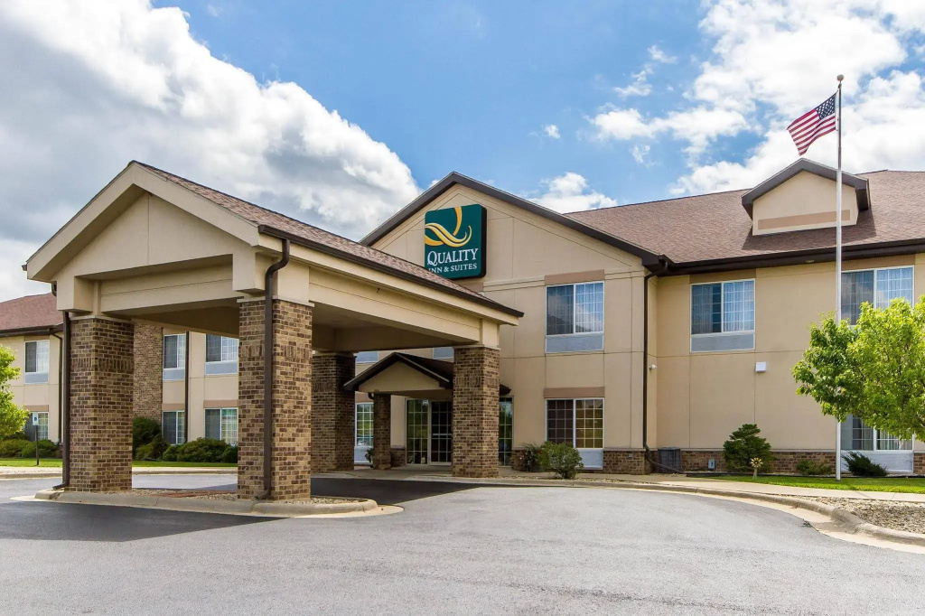 photo 1 of Quality Inn & Suites Lodi I-90