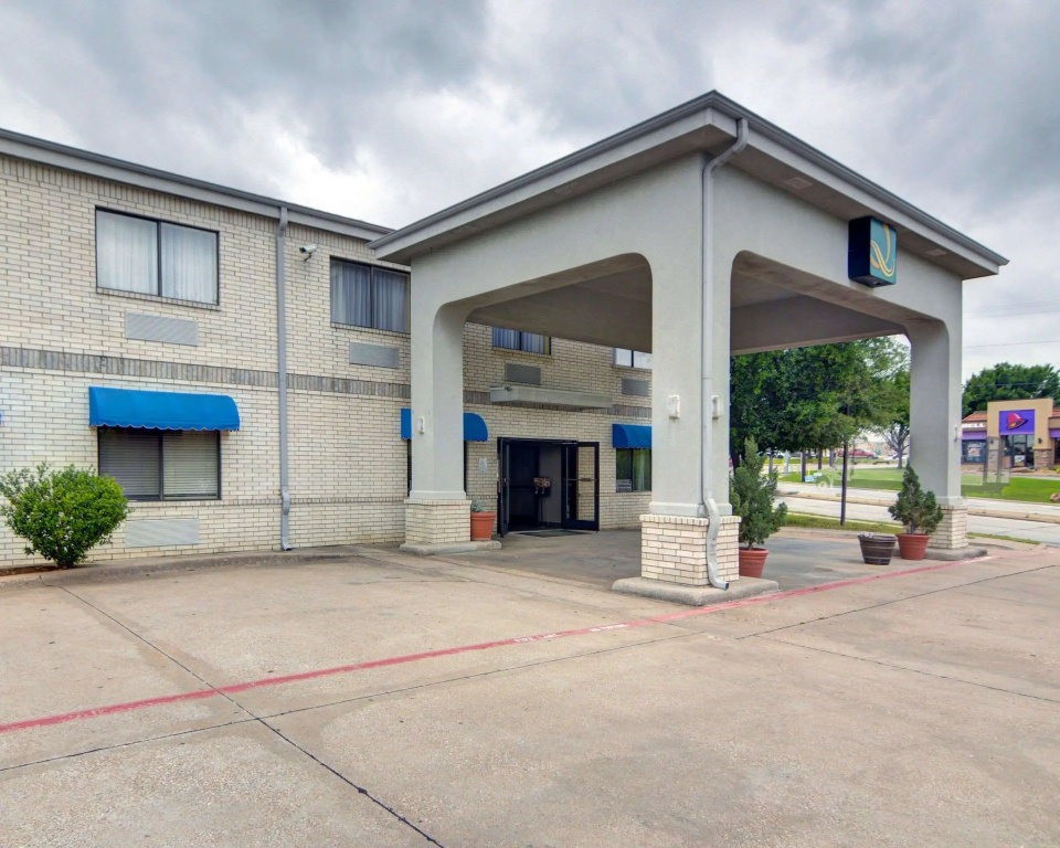photo 1 of Quality Inn & Suites Grand Prairie South