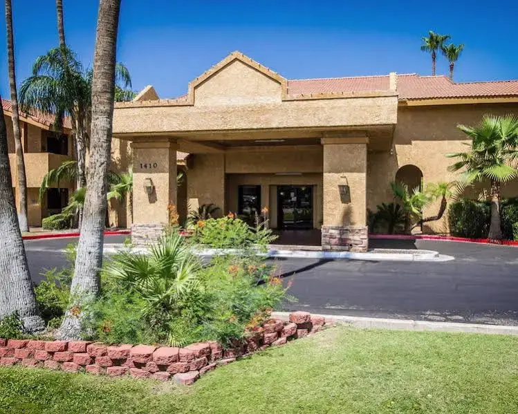 photo 1 of American Inn and Suites