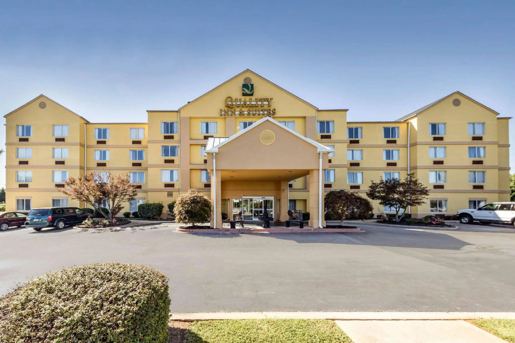 photo 1 of Holiday Inn Spartanburg Northwest by IHG