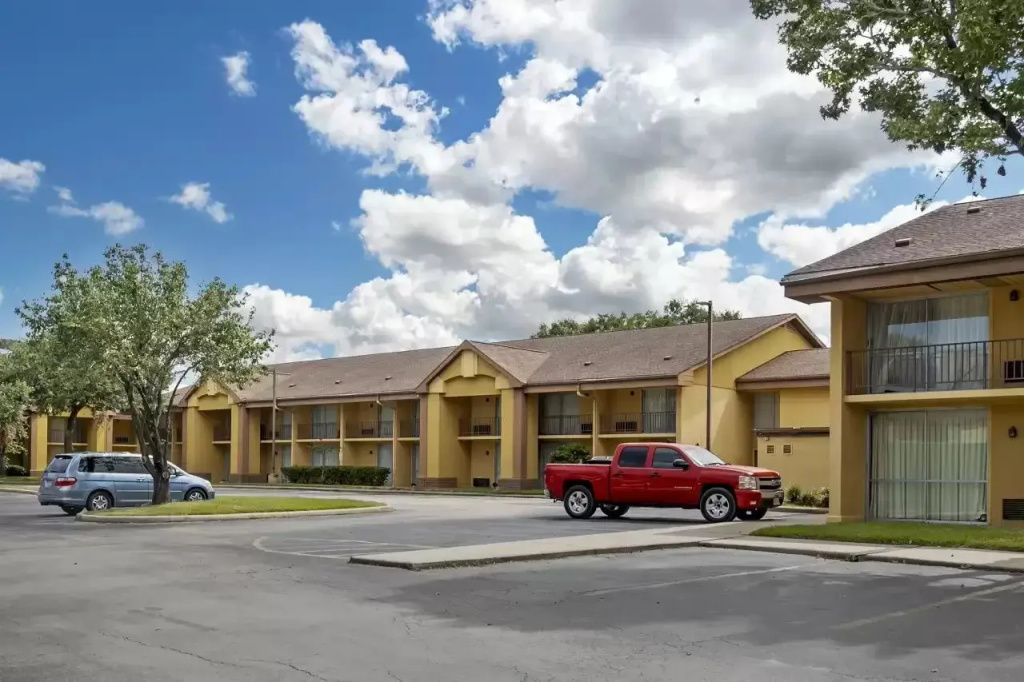 photo 1 of Quality Inn & Suites NRG Park - Medical Center