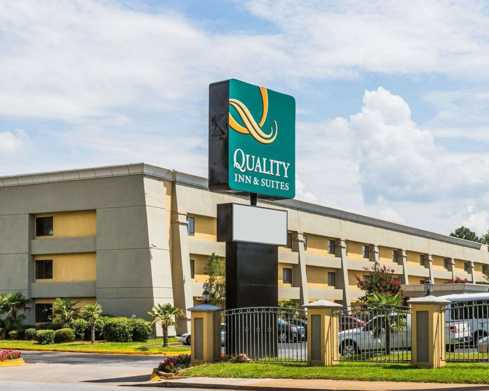photo 1 of Quality Inn & Suites