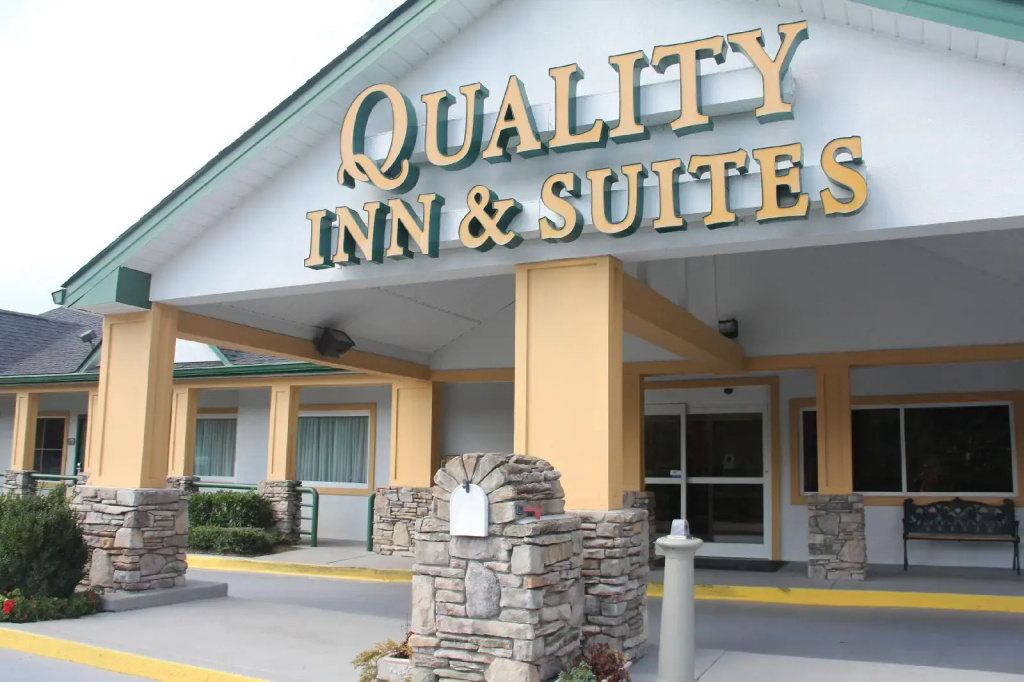 photo 1 of Quality Inn & Suites Biltmore East