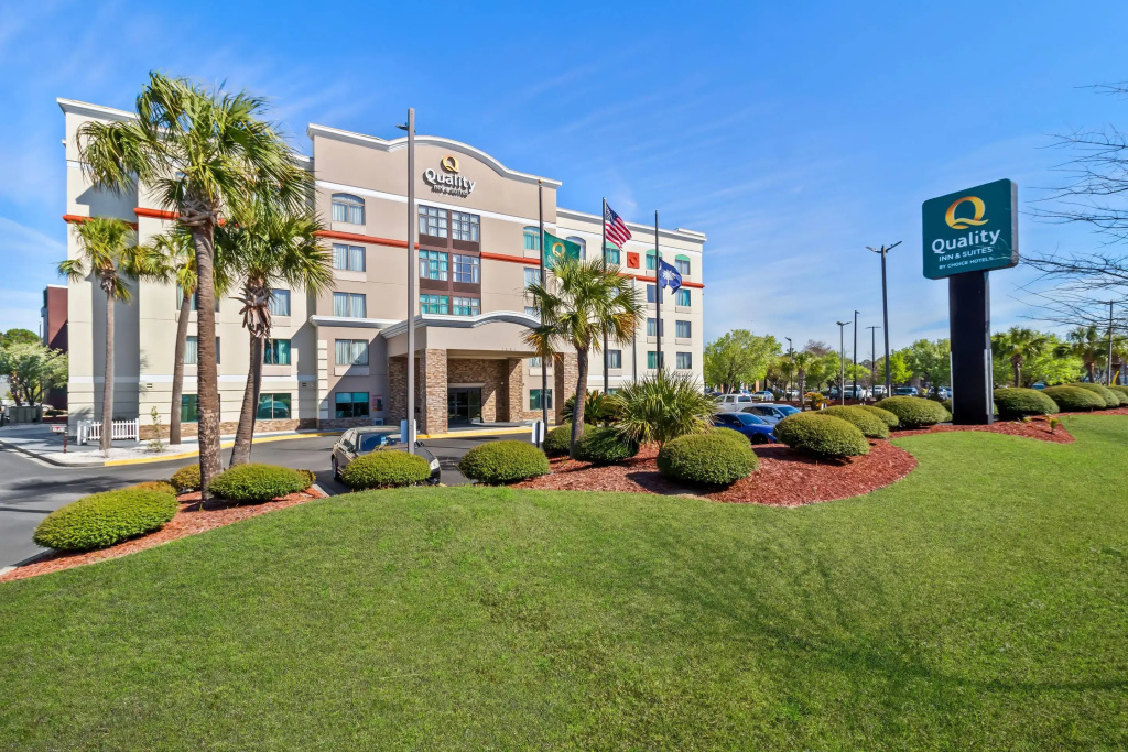 photo 1 of Quality Inn & Suites North Myrtle Beach