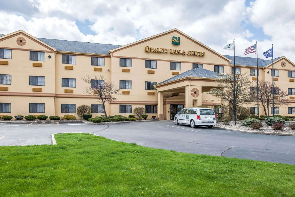 photo 1 of Quality Inn & Suites South Bend Airport