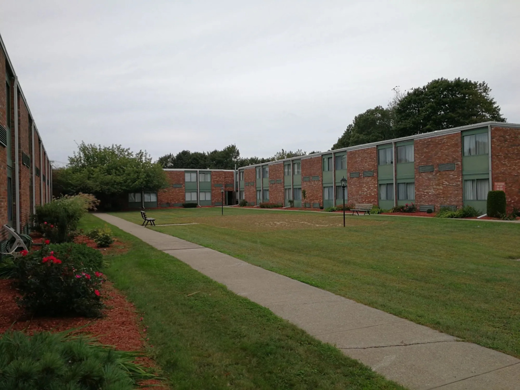 photo 1 of Mystic River Hotel & Suites Near Casinos