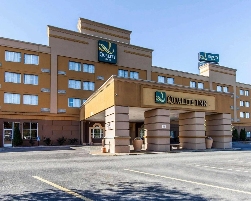 photo 1 of Wingate by Wyndham Marietta Conference Center