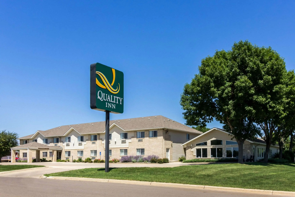 photo 1 of Quality Inn Marshall near University