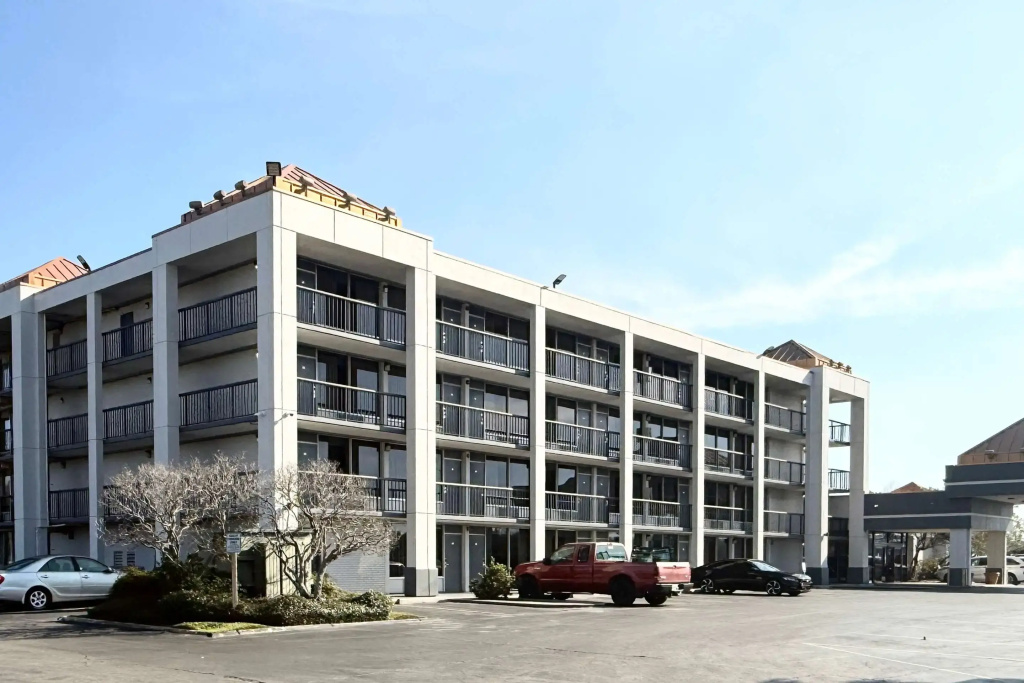 photo 1 of Quality Inn & Suites Baton Rouge West – Port Allen