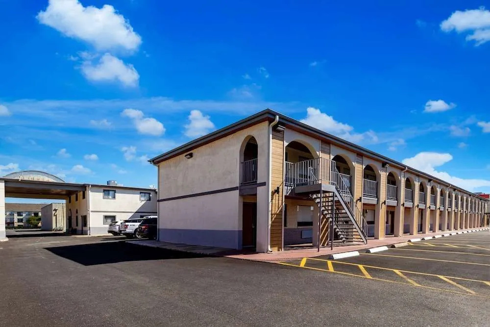 photo 1 of Quality Inn And Suites