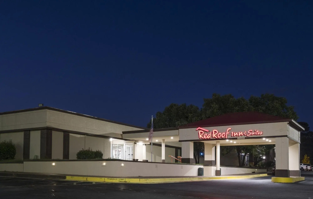 photo 1 of Horizon Inn & Suites
