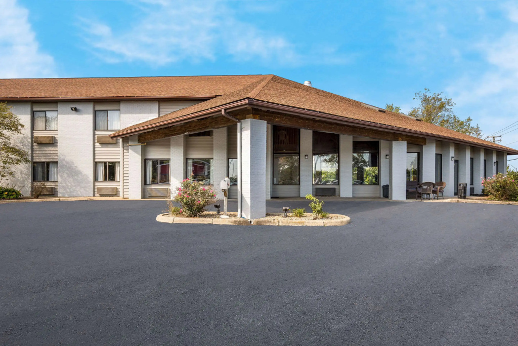 photo 1 of Quality Inn Ashland I-71 and US 250