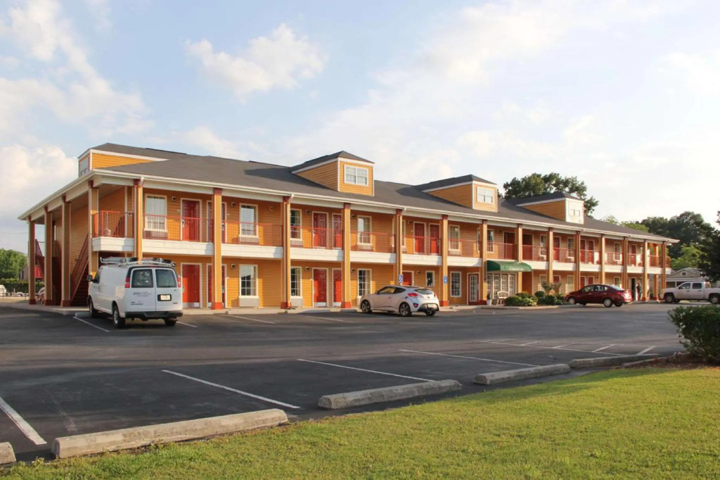 photo 1 of Quality Inn University Area