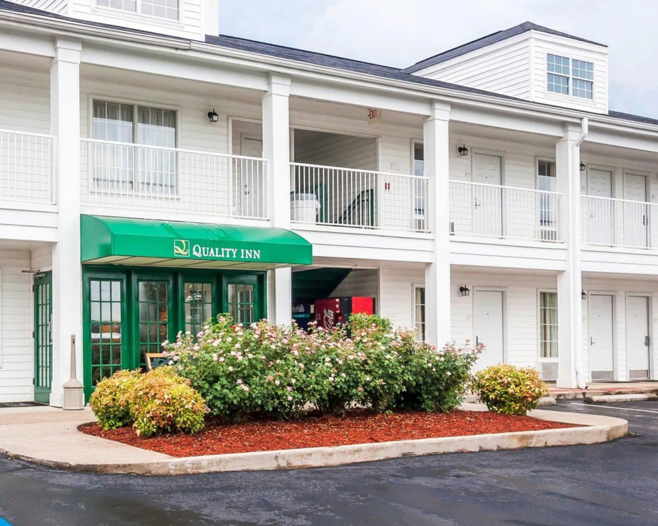 photo 1 of Quality Inn Decatur River City