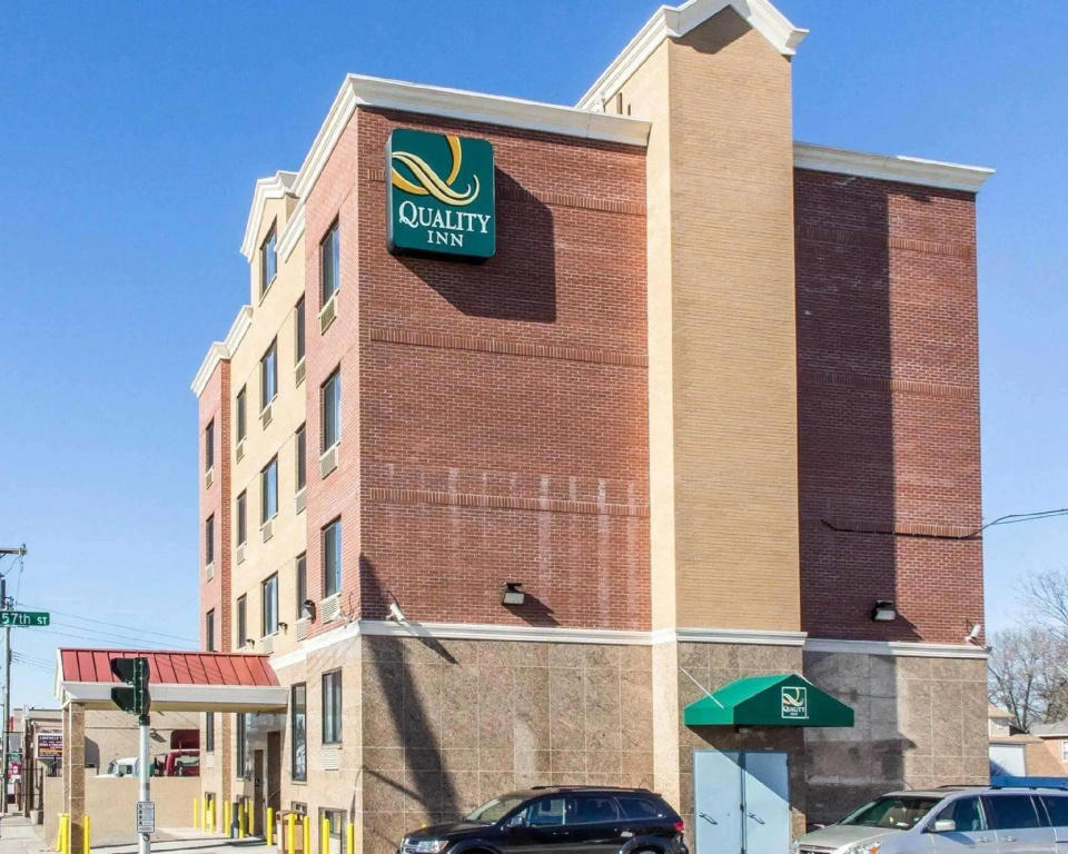 photo 1 of Quality Inn Floral Park