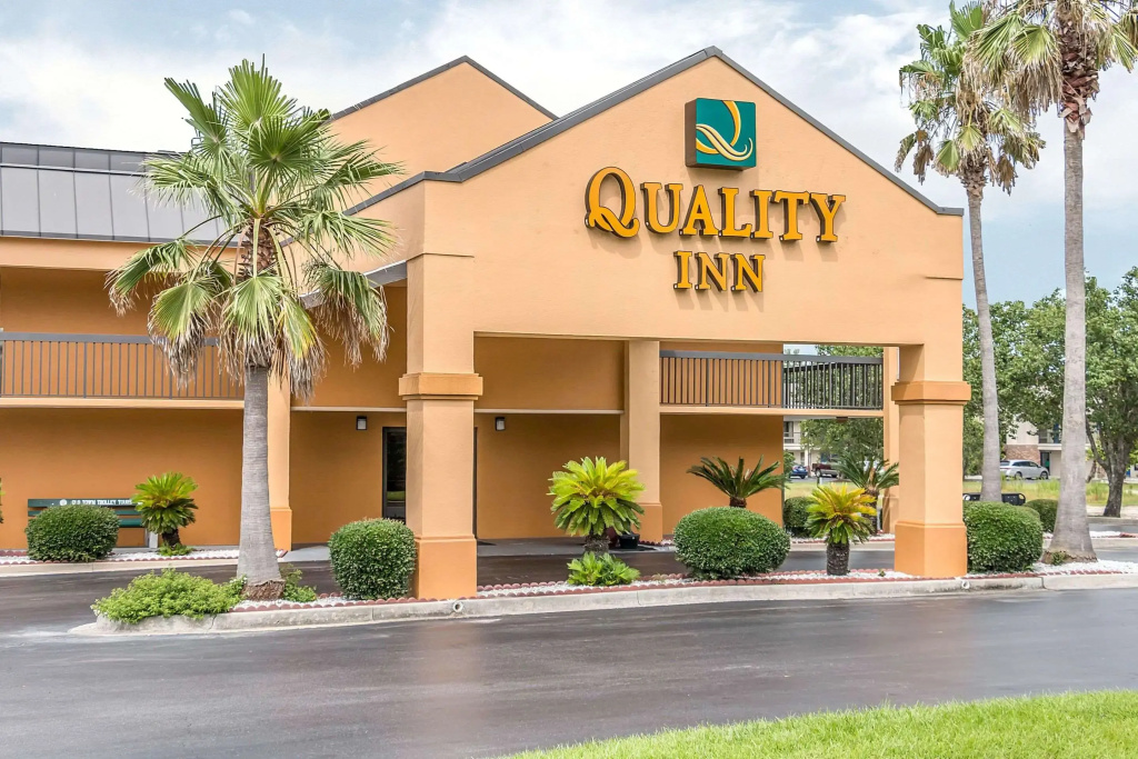 photo 1 of Quality Inn Savannah I-95