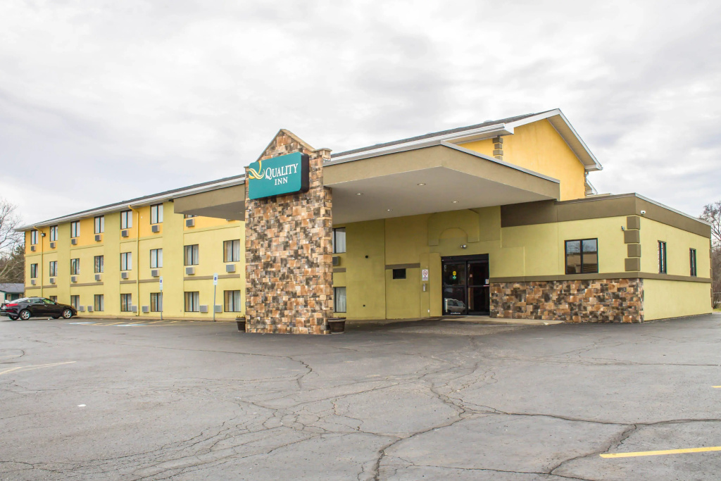 photo 1 of Quality Inn Hall of Fame