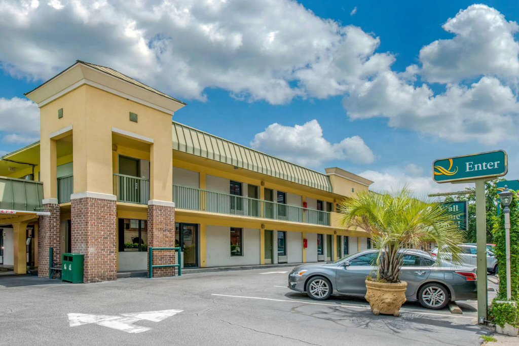 photo 1 of Quality Inn Savannah Historic District