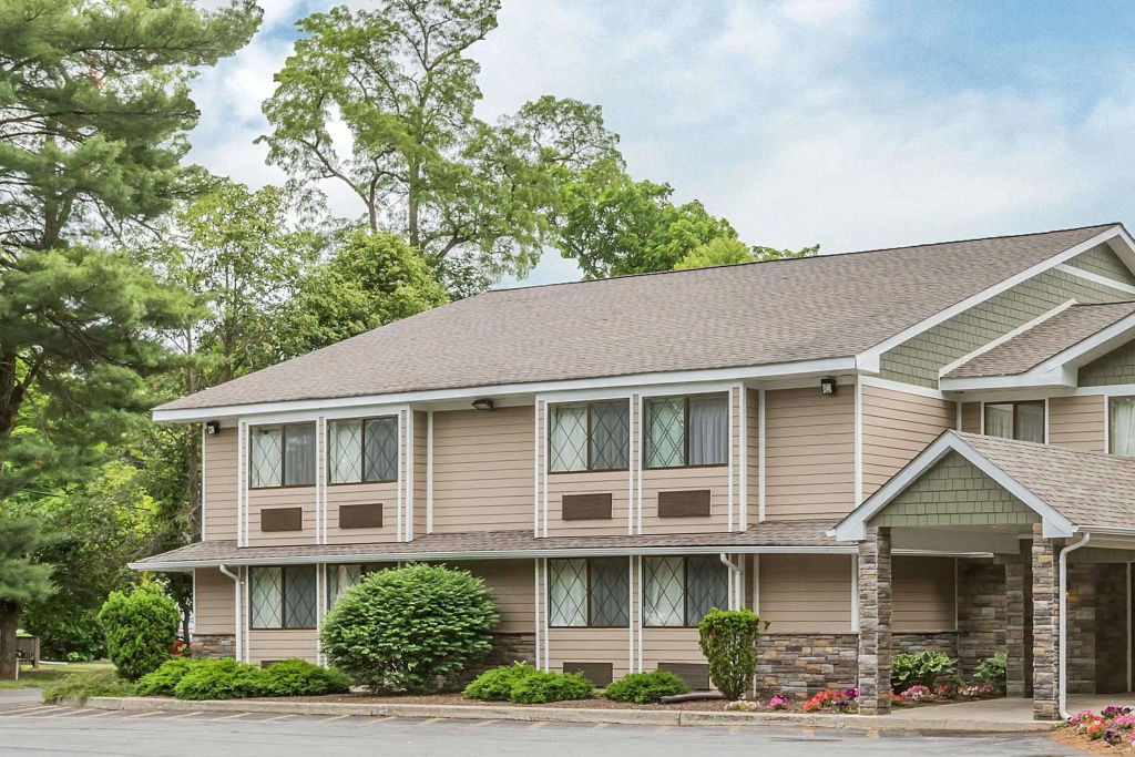 photo 1 of Quality Inn Hyde Park Poughkeepsie North