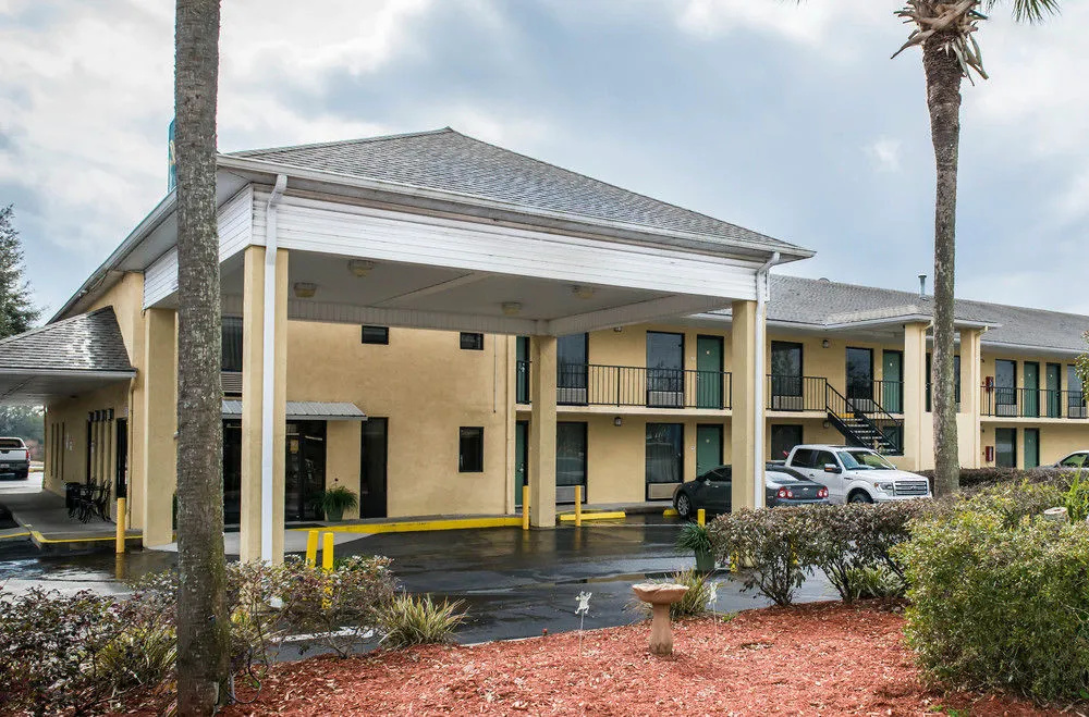photo 1 of Quality Inn Live Oak