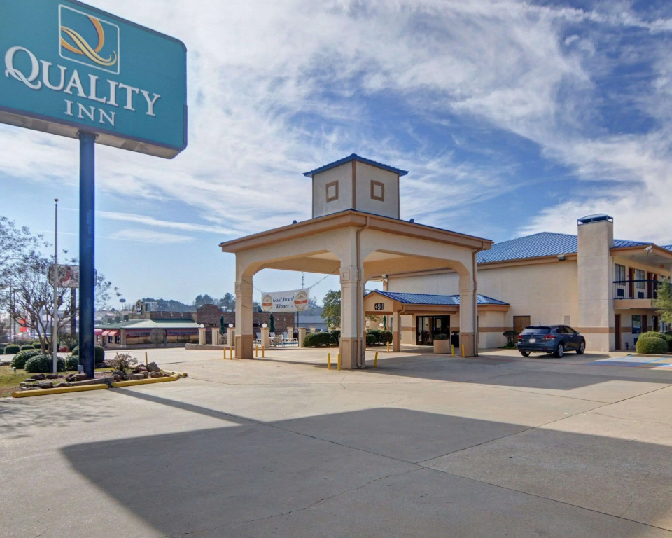 photo 1 of Quality Inn Marshall