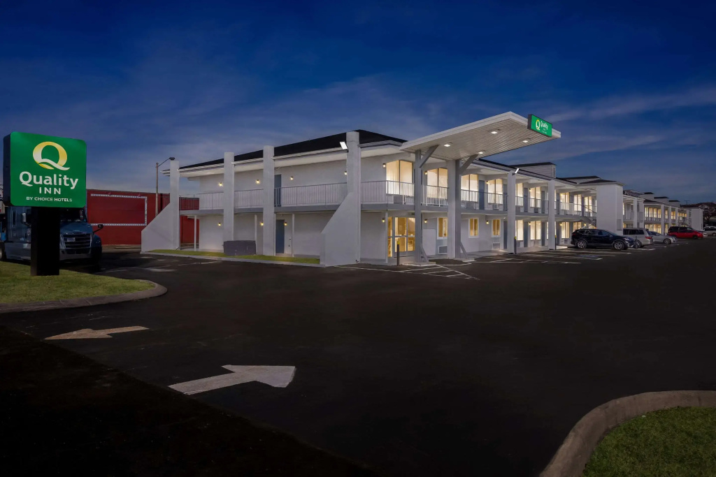 photo 1 of Quality Inn Nashville - Opryland Area