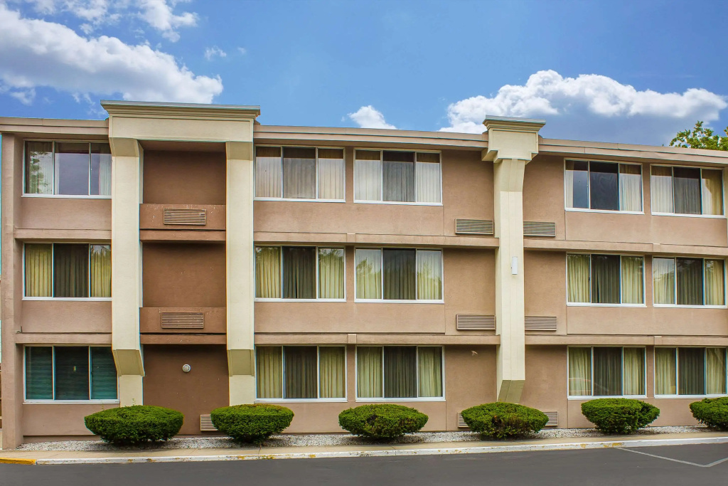 photo 1 of Quality Inn Old Saybrook - Westbrook