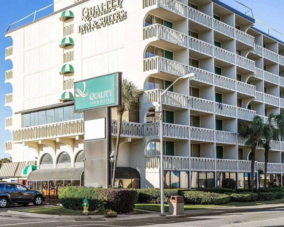 photo 1 of Quail Inn & Suites