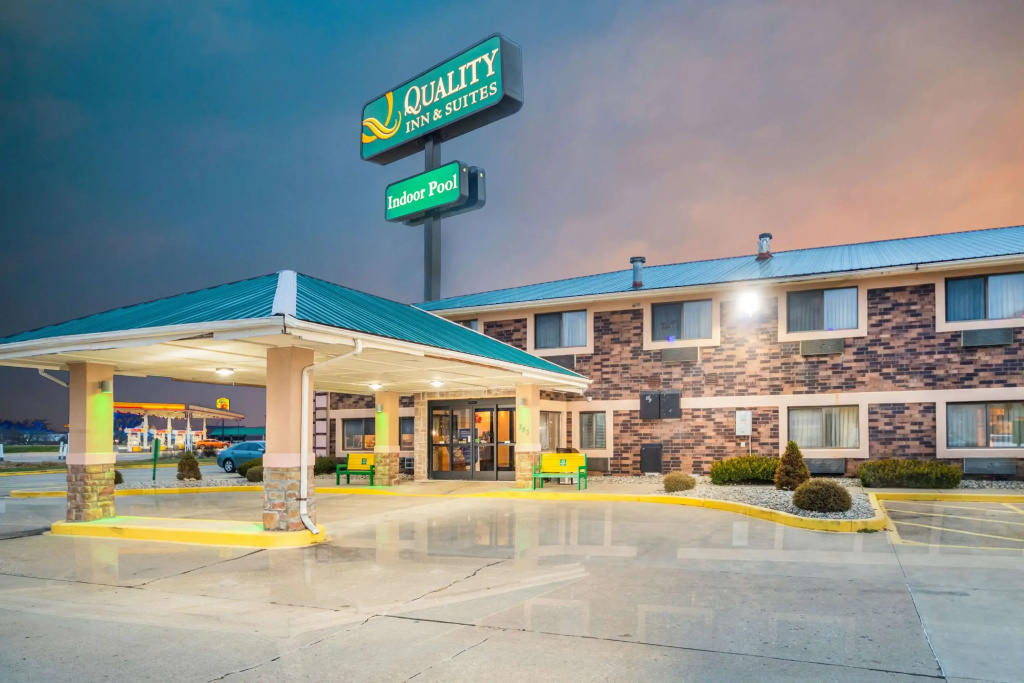photo 1 of Quality Inn & Suites Danville East